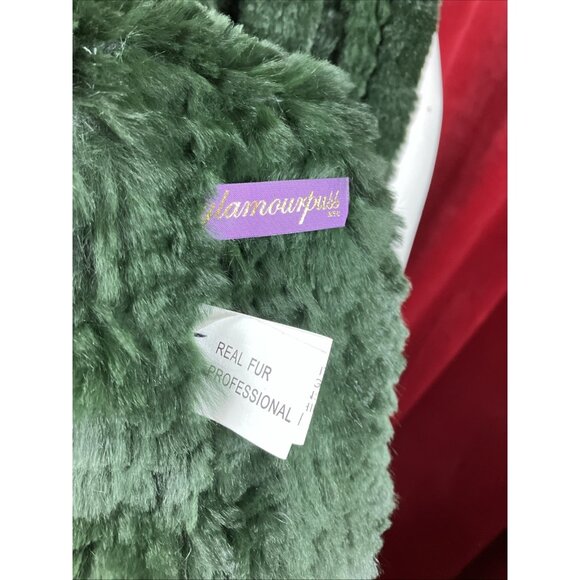 Glamourpuss Brand Knitted Rabbit Scarf W Pockets - Picture 3 of 4